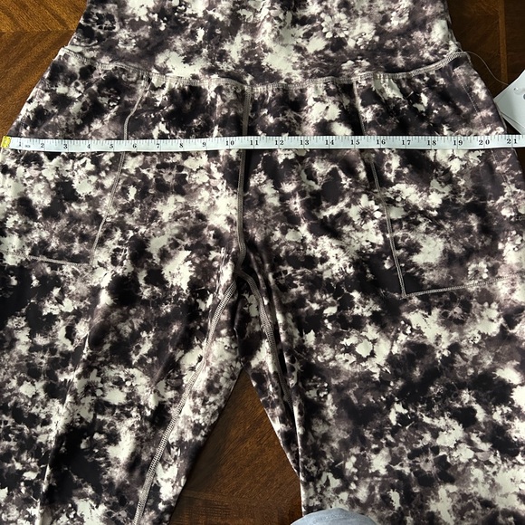 Athleta, NWT Salutation Printed Jogger, Size L - Picture 8 of 8